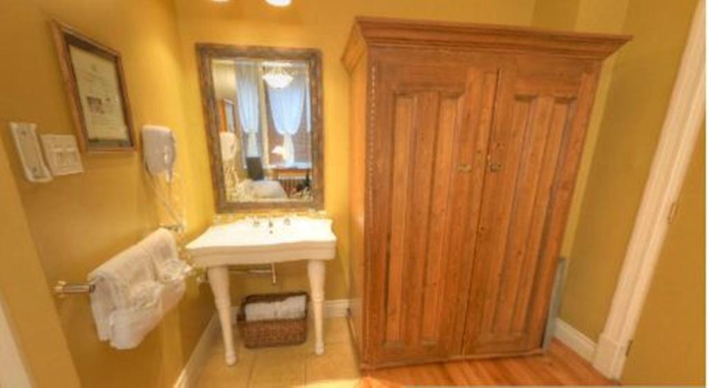 Hotel Ermitage Québec Zimmer foto